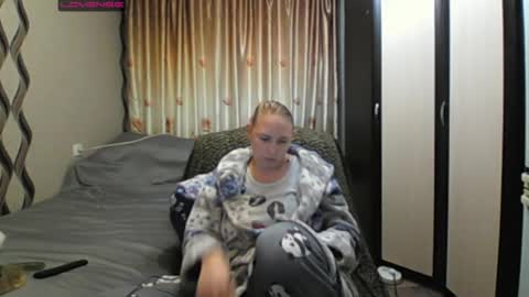 Snapshot of jennideep chatting on May 2026 04:26:01 PM JenniDeep online show from May 2026 04:26:01 PM
