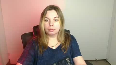 Jennifer online show from October 2025 05:51:02 AM