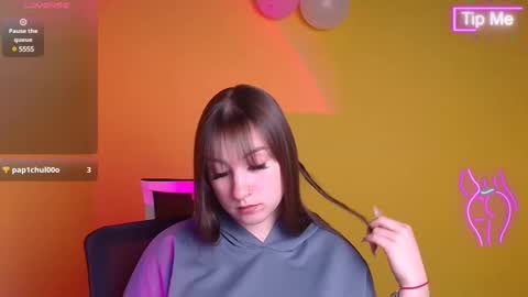 Jennifer online show from February 2025 09:55:01 AM