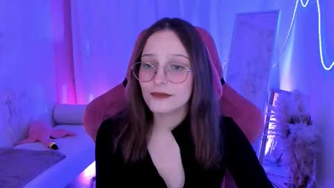 jenniferkiim online show from November 2025 11:35:01 AM