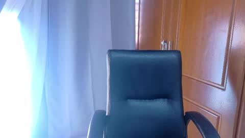 Jennifer vega  online show from April 2026 09:04:01 PM