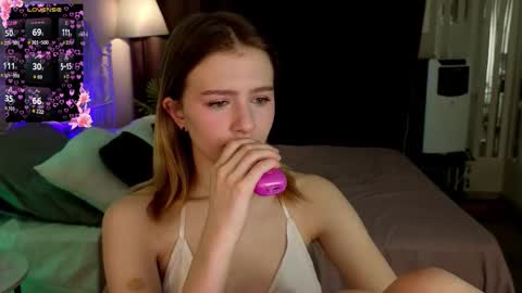 jenny_bunny_ online show from March 2026 01:33:02 AM