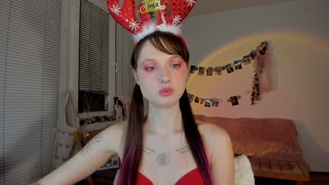Snapshot of jenny_cox_love chatting on December 2024 06:27:01 PM Jennifer Jenny Darling online show from December 2024 06:27:01 PM
