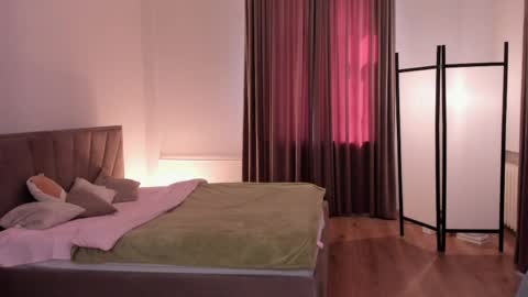 Snapshot of jenny_hardy chatting on April 2026 01:14:02 PM Jenny my next stream is on Saturday at 1 pmUTC Welcome to my WhatsApp 3 online show from April 2026 01:14:02 PM