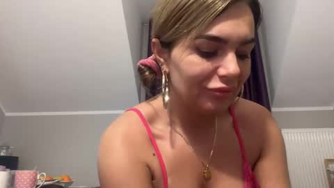 Jenny online show from February 2025 11:10:02 AM