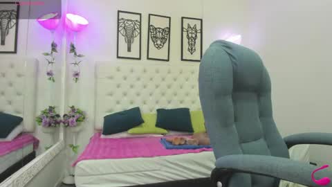 Snapshot of jenny_stark chatting on June 2026 11:12:02 AM jenny_stark online show from June 2026 11:12:02 AM