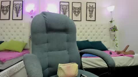 Snapshot of jenny_stark chatting on July 2026 11:23:02 AM jenny_stark online show from July 2026 11:23:02 AM