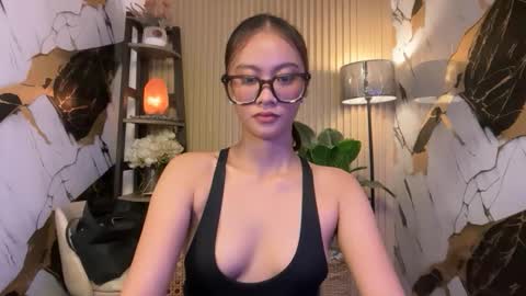 Snapshot of jenny_sweetgirlx chatting on June 2026 06:17:02 AM jenny_sweetgirlx online show from June 2026 06:17:02 AM