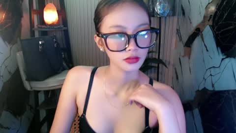 Snapshot of jenny_sweetgirlx chatting on June 2026 04:53:02 AM jenny_sweetgirlx online show from June 2026 04:53:02 AM