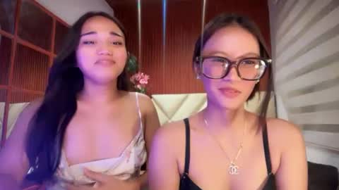 Snapshot of jenny_sweetgirlx chatting on June 2026 05:01:02 AM jenny_sweetgirlx online show from June 2026 05:01:02 AM
