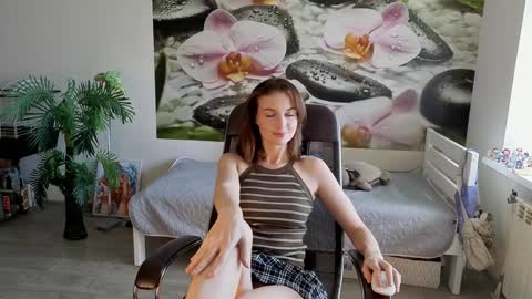 jennycutey online show from September 2025 04:34:02 AM