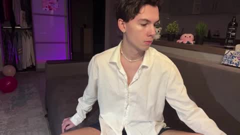 jeremy1scott online show from November 2025 09:40:01 PM