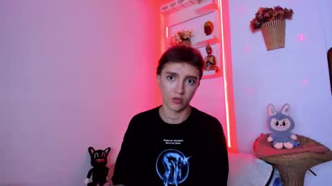 Snapshot of jeremy_salvatore_ chatting on October 2025 04:38:01 AM jero independent model online show from October 2025 04:38:01 AM