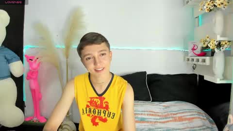 Snapshot of jeremy_salvatore_ chatting on May 2026 10:50:01 PM jero independent model online show from May 2026 10:50:01 PM