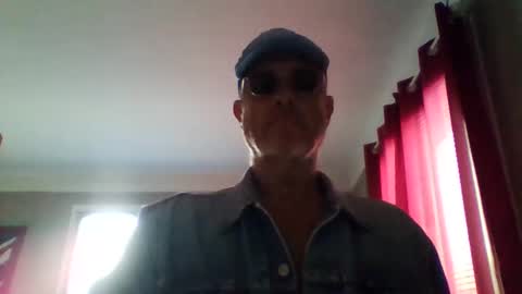 Snapshot of jerflor chatting on December 2025 01:09:02 PM jerflor online show from December 2025 01:09:02 PM