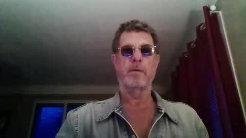 Snapshot of jerflor chatting on March 2026 05:42:01 PM jerflor online show from March 2026 05:42:01 PM