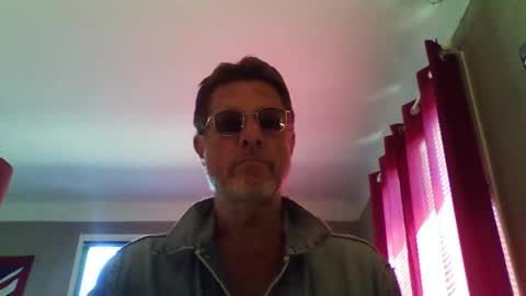 Snapshot of jerflor chatting on April 2026 11:29:02 AM jerflor online show from April 2026 11:29:02 AM