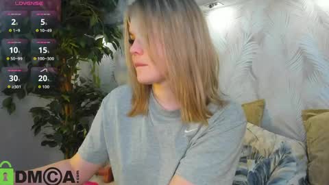 Snapshot of jerry_hall chatting on May 2026 01:57:16 AM Jerry online show from May 2026 01:57:16 AM
