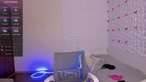 Snapshot of jerrybomb_ chatting on April 2026 07:45:01 AM Jerrybomb online show from April 2026 07:45:01 AM