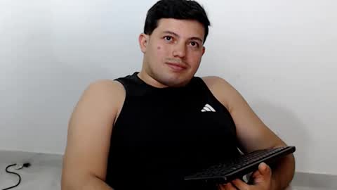 Snapshot of jertbear chatting on April 2026 05:41:01 AM ItsJert Bear online show from April 2026 05:41:01 AM