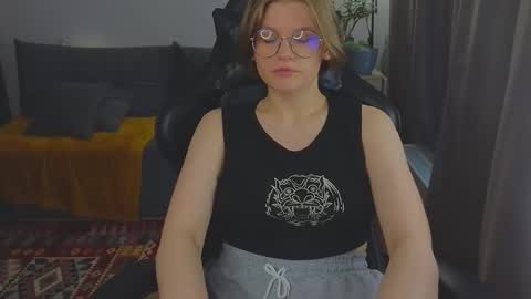  JessieVibes online show from October 2025 01:00:01 PM