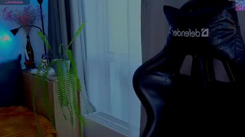  JessieVibes online show from April 2026 02:12:02 PM