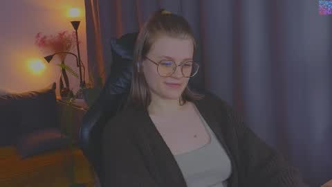 Snapshot of jess0e9 chatting on April 2026 02:47:01 PM JessieVibes online show from April 2026 02:47:01 PM
