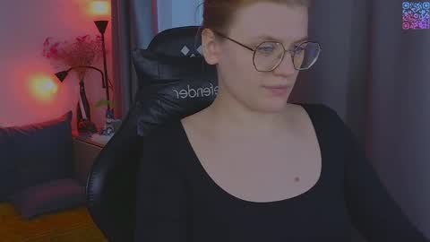 Snapshot of jess0e9 chatting on April 2026 02:22:02 PM JessieVibes online show from April 2026 02:22:02 PM