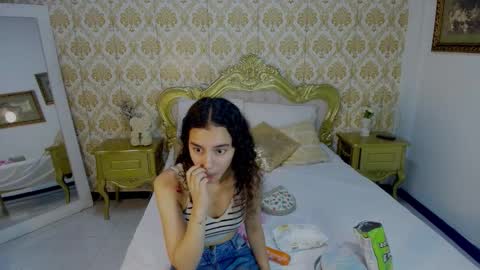 jessb_ online show from November 2025 07:13:02 PM