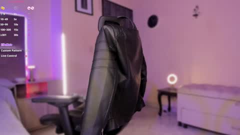 itsjesscollen online show from January 2025 06:49:02 AM