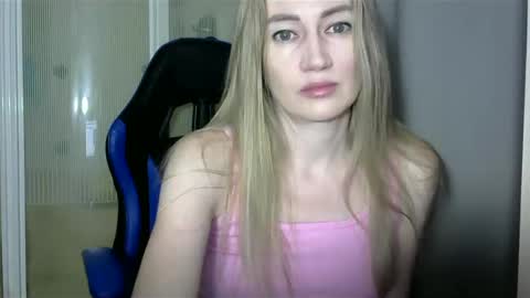 Snapshot of jessfox1 chatting on December 2024 09:58:02 PM JessFox1 online show from December 2024 09:58:02 PM