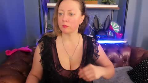 Jessica online show from March 2025 11:33:01 AM