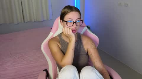 Snapshot of jessica_hanson chatting on May 2026 01:45:01 AM Jessy online show from May 2026 01:45:01 AM