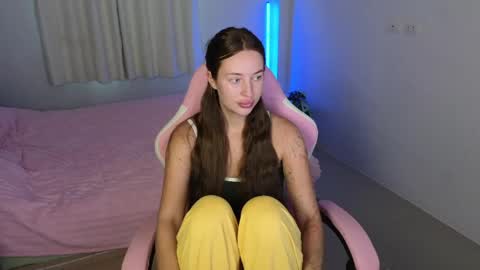 Snapshot of jessica_hanson chatting on May 2026 03:24:01 AM Jessy online show from May 2026 03:24:01 AM