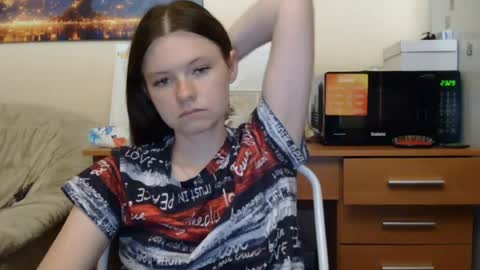 Snapshot of jessicaholland1 chatting on June 2026 06:32:01 PM jessicaholland1 online show from June 2026 06:32:01 PM