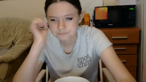 Snapshot of jessicaholland1 chatting on July 2026 06:43:02 PM jessicaholland1 online show from July 2026 06:43:02 PM