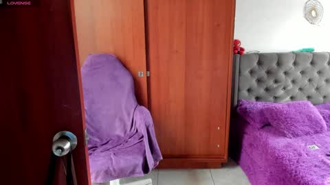 jessicarobbit online show from January 2025 01:02:02 PM