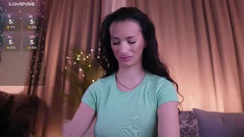 Jess online show from March 2026 04:27:02 AM