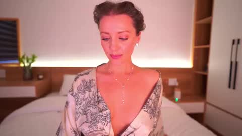 Jessica online show from September 2025 09:21:02 AM