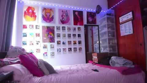Snapshot of jessie_williams_01 chatting on April 2026 06:57:02 PM Your Sweet Angel online show from April 2026 06:57:02 PM