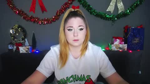 Jess online show from December 2025 07:25:02 AM