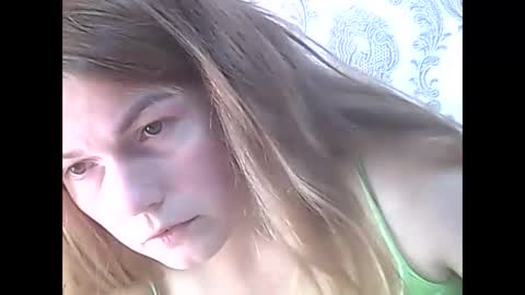 Snapshot of jessileits chatting on September 2025 12:42:02 PM JessiLeits online show from September 2025 12:42:02 PM