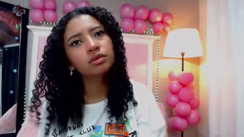 Snapshot of jessyzoe chatting on February 2025 04:41:02 PM Jessy online show from February 2025 04:41:02 PM