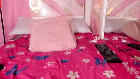 Jessy online show from November 2025 05:56:01 PM