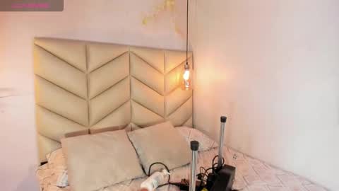 Jessica online show from September 2025 06:31:02 PM