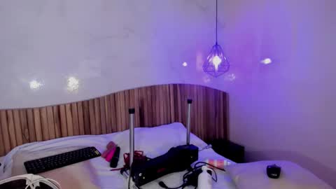 Jessica online show from September 2025 08:10:01 PM