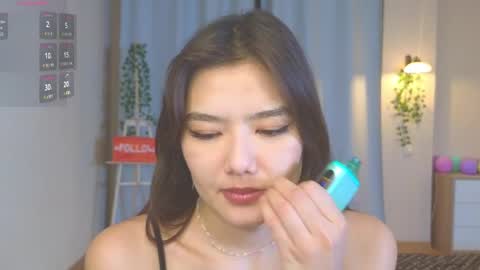 Hi all. My name is Naomi and Im glad to see you in my room  online show from February 2025 04:07:01 PM