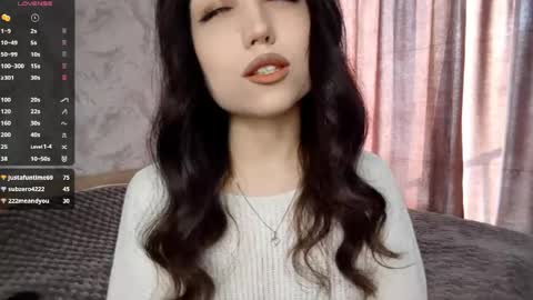 Snapshot of jettanicolay chatting on April 2026 12:29:02 PM I am Gina ntmu Lets hit 10 Thumbs Up together online show from April 2026 12:29:02 PM