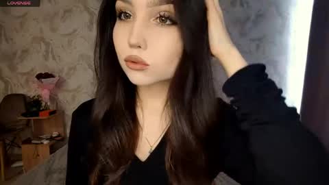 Snapshot of jettanicolay chatting on May 2026 06:52:01 AM I am Gina ntmu Lets hit 10 Thumbs Up together online show from May 2026 06:52:01 AM