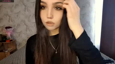 Snapshot of jettanicolay chatting on May 2026 06:41:01 AM I am Gina ntmu Lets hit 10 Thumbs Up together online show from May 2026 06:41:01 AM
